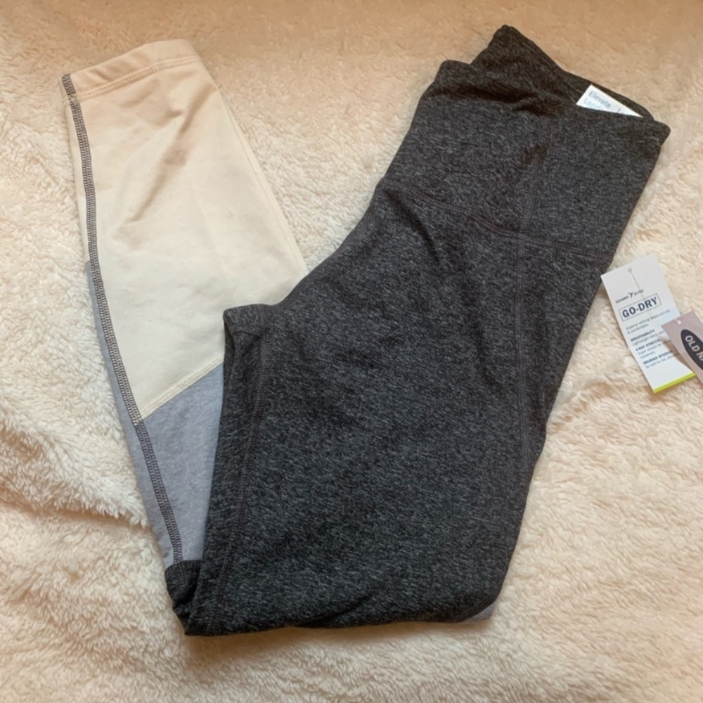 NWT ✨ elevate leggings